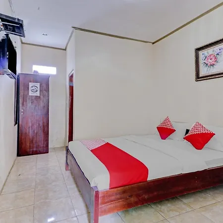 Collection O 90461 Graha Atmadja Syariah Отель 3*