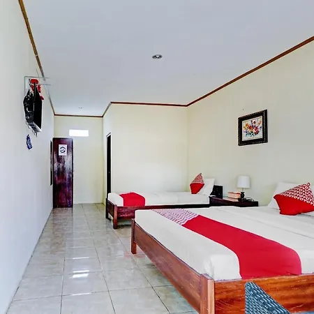 Collection O 90461 Graha Atmadja Syariah 3* Бандунг