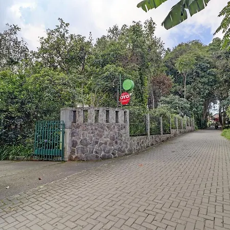 Hotell Collection O 90461 Graha Atmadja Syariah Bandung