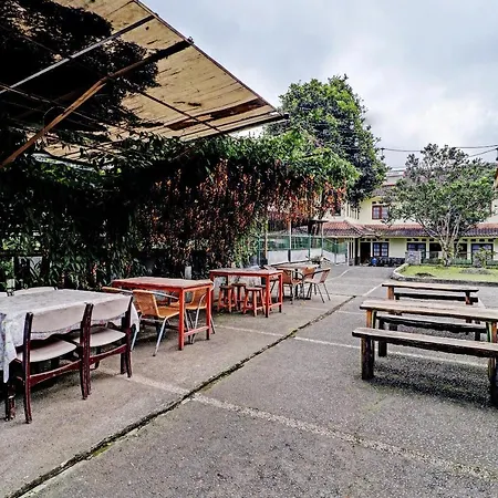 Hotell Collection O 90461 Graha Atmadja Syariah 3*
